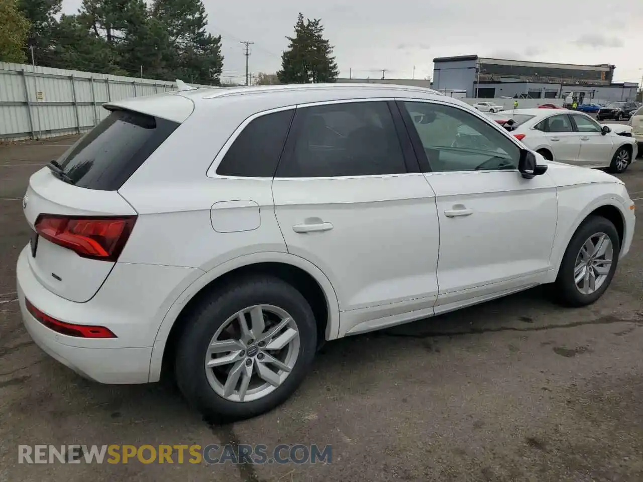 3 Photograph of a damaged car WA1ANAFY6L2026310 AUDI Q5 2020