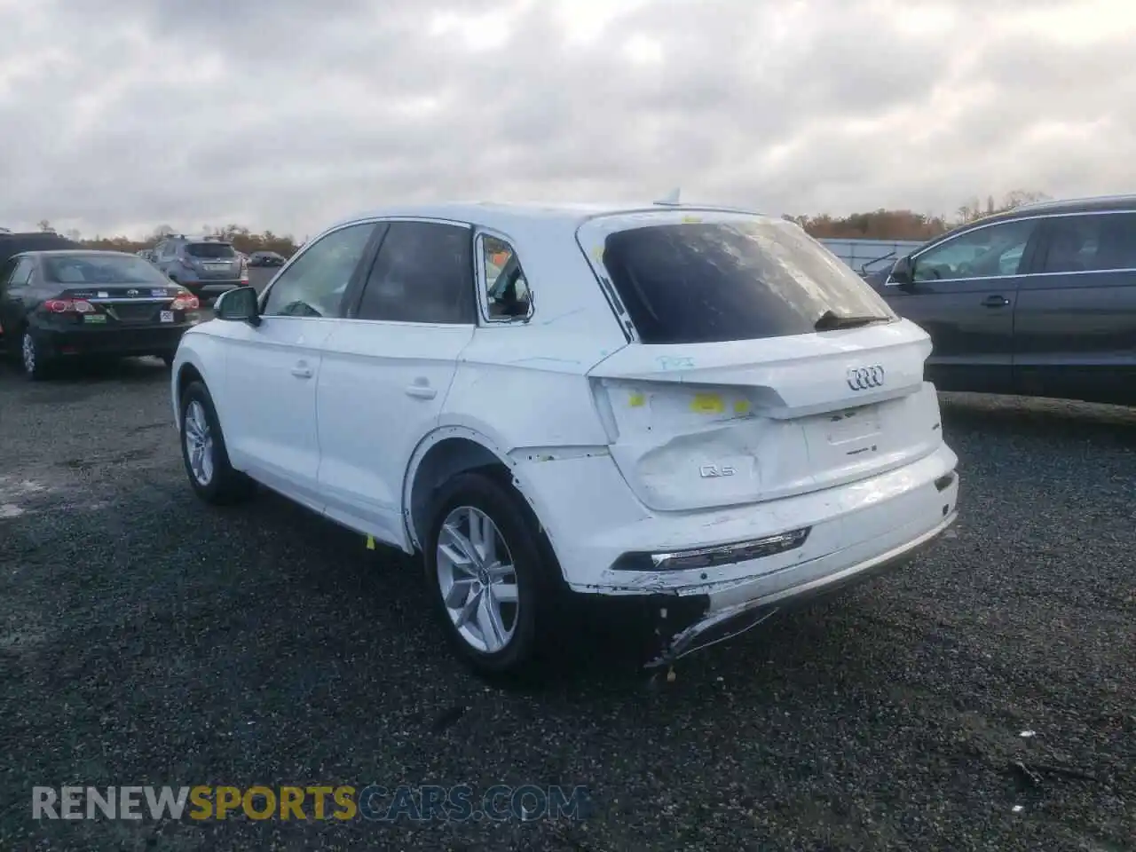 3 Photograph of a damaged car WA1ANAFY6L2064457 AUDI Q5 2020