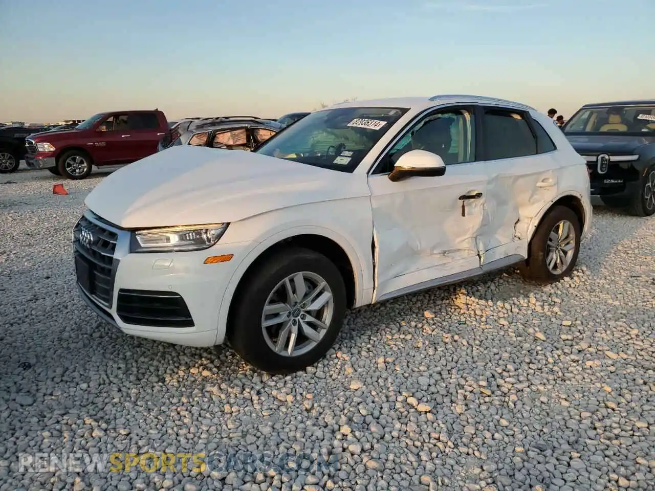 1 Photograph of a damaged car WA1ANAFY7L2001156 AUDI Q5 2020
