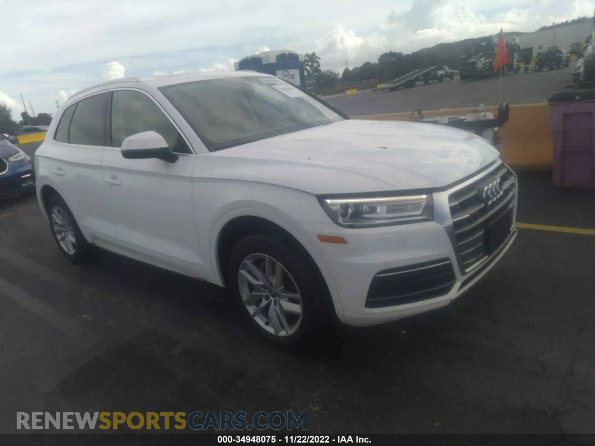 1 Photograph of a damaged car WA1ANAFY7L2025943 AUDI Q5 2020