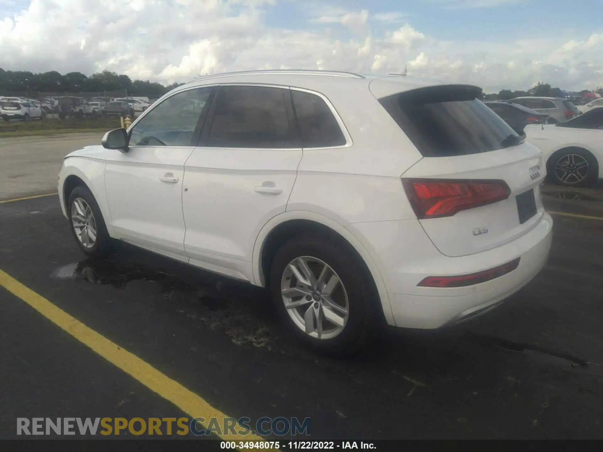 3 Photograph of a damaged car WA1ANAFY7L2025943 AUDI Q5 2020