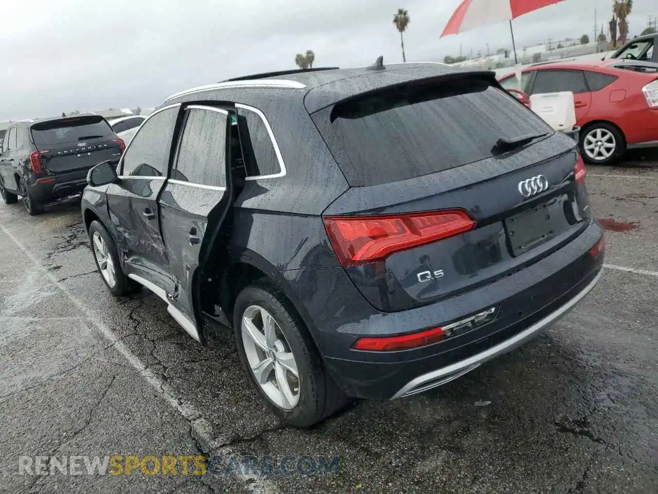 3 Photograph of a damaged car WA1ANAFY8L2044372 AUDI Q5 2020
