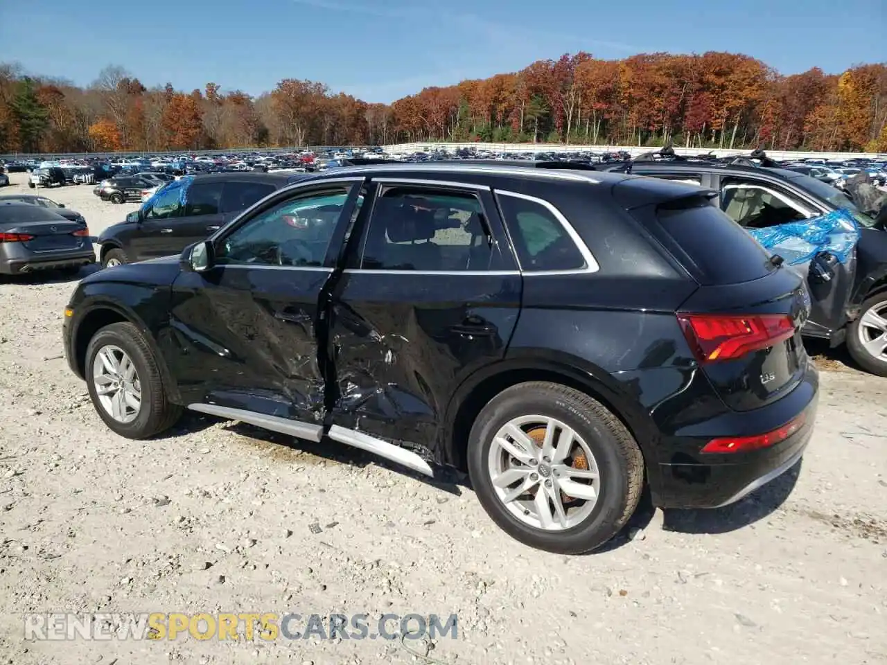2 Photograph of a damaged car WA1ANAFY9L2099056 AUDI Q5 2020