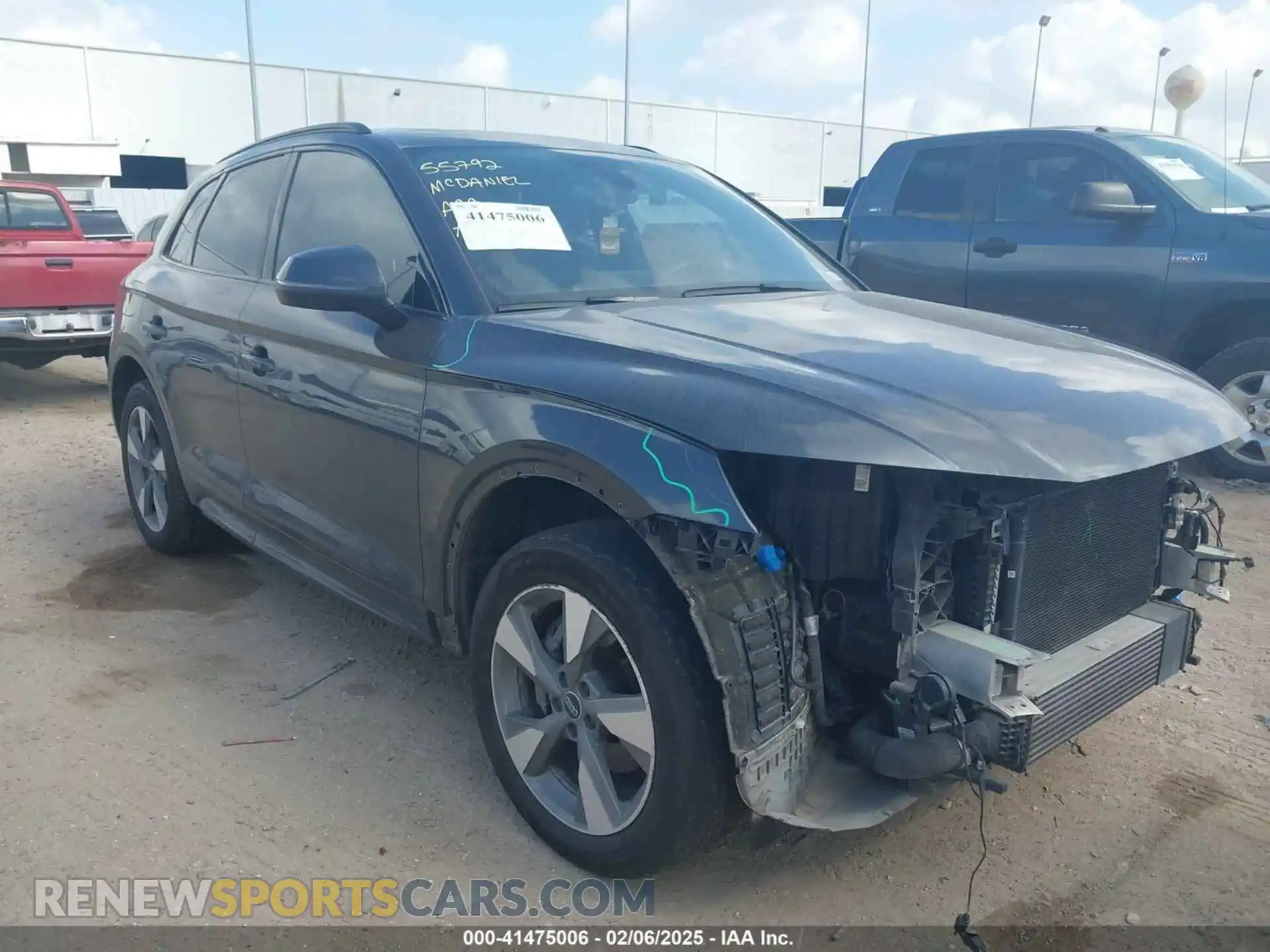1 Photograph of a damaged car WA1ANAFY9L2108404 AUDI Q5 2020