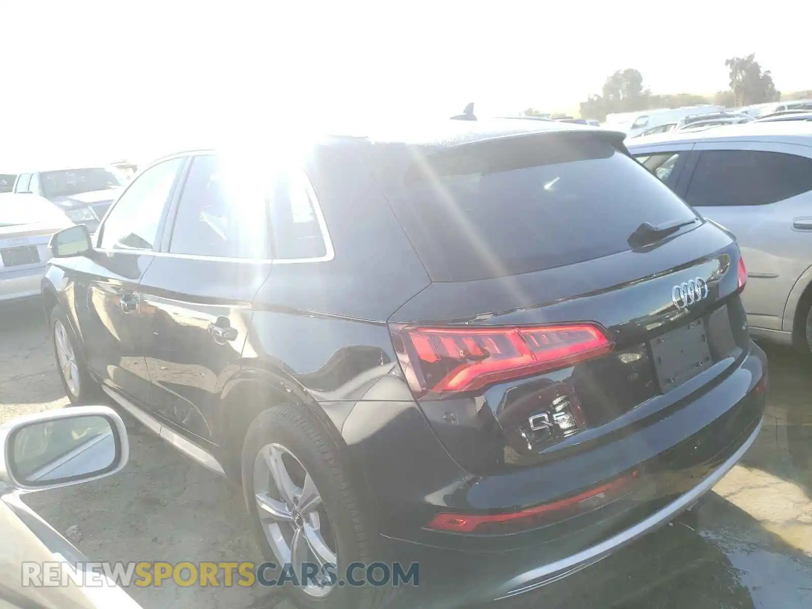 3 Photograph of a damaged car WA1ANAFYXL2017268 AUDI Q5 2020