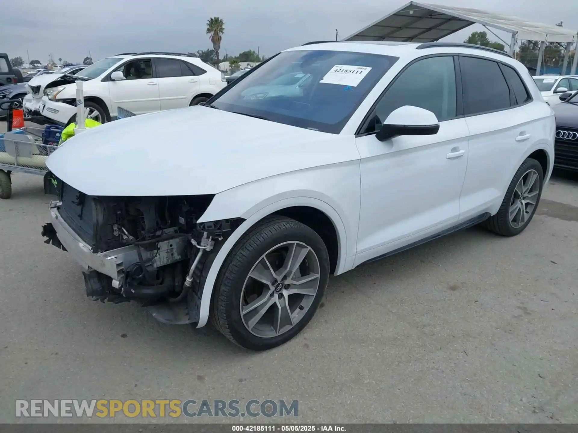 2 Photograph of a damaged car WA1BNAFY3L2098991 AUDI Q5 2020