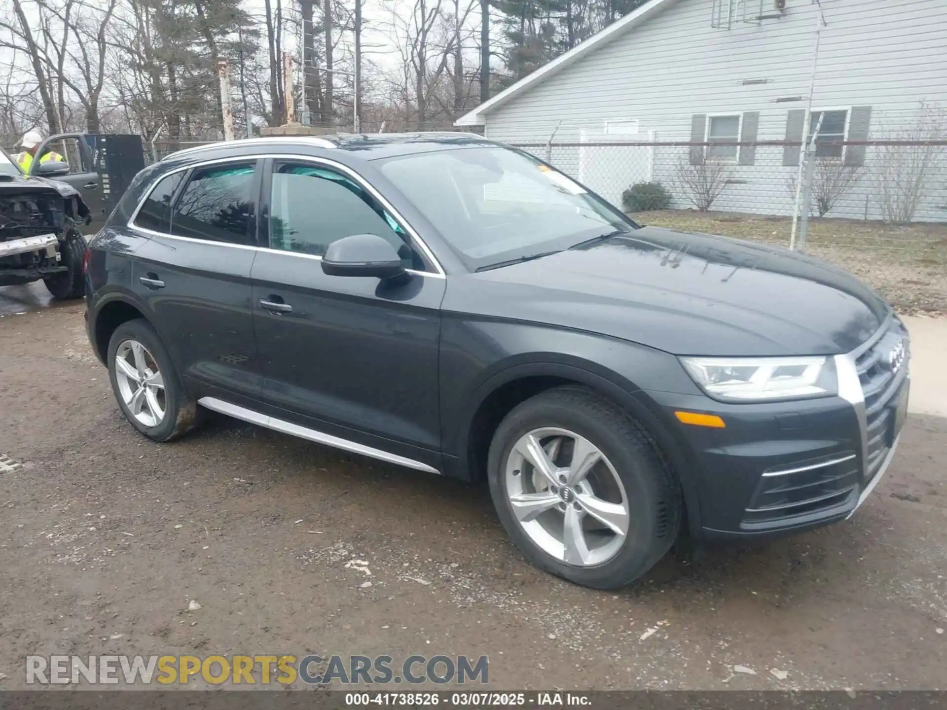 1 Photograph of a damaged car WA1BNAFY5L2010054 AUDI Q5 2020