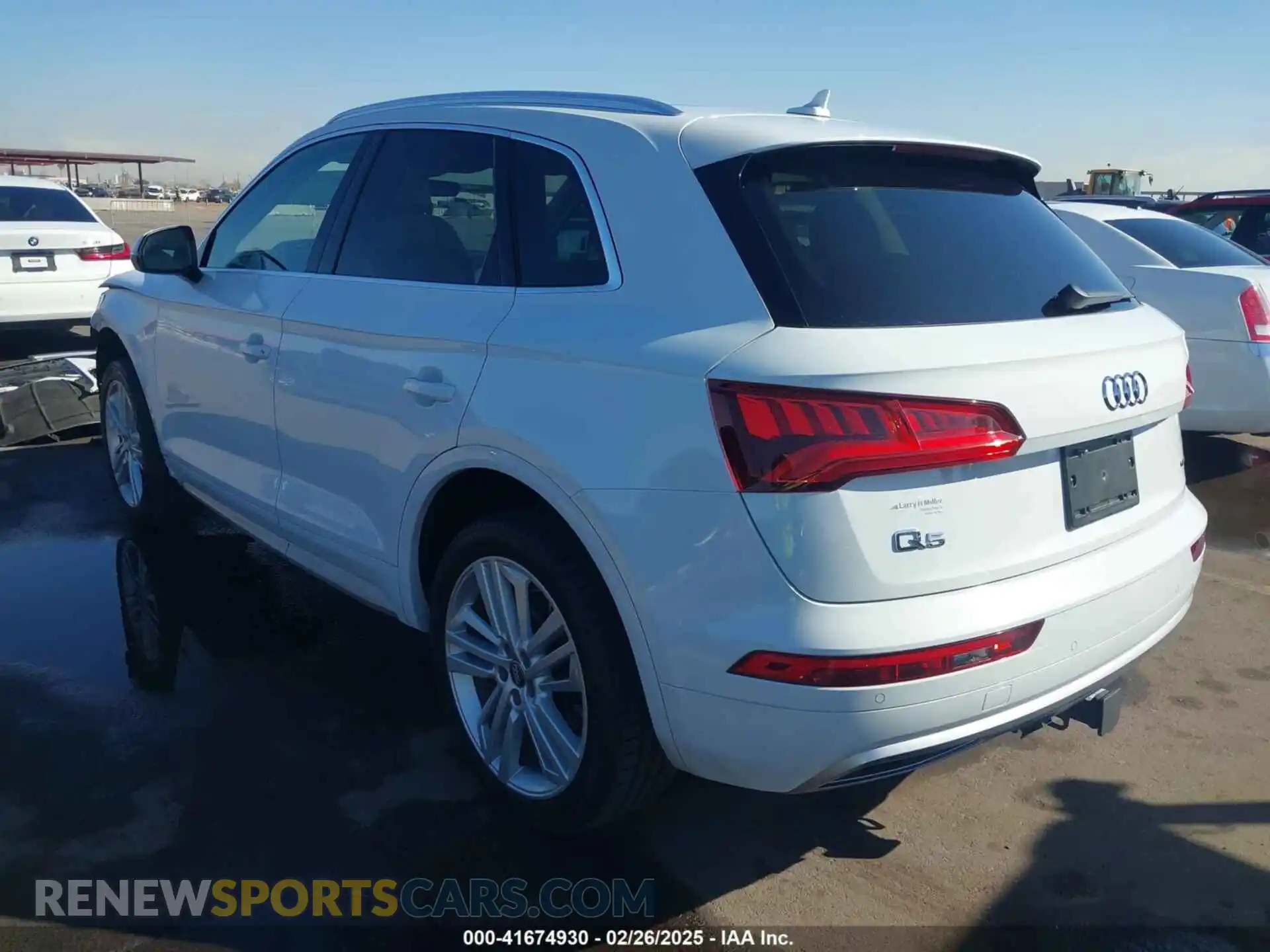 3 Photograph of a damaged car WA1BNAFY5L2023323 AUDI Q5 2020