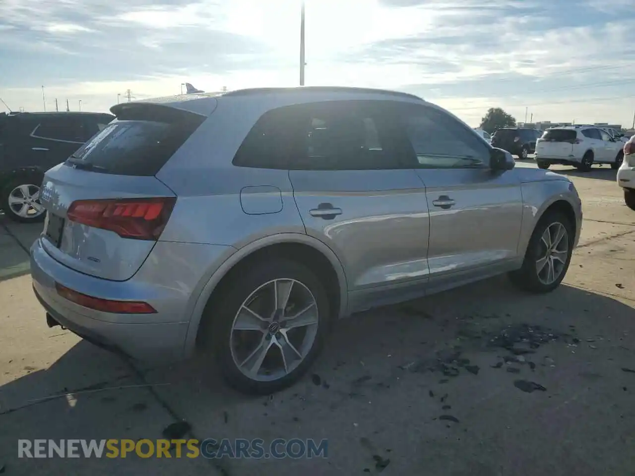 3 Photograph of a damaged car WA1BNAFY5L2049159 AUDI Q5 2020
