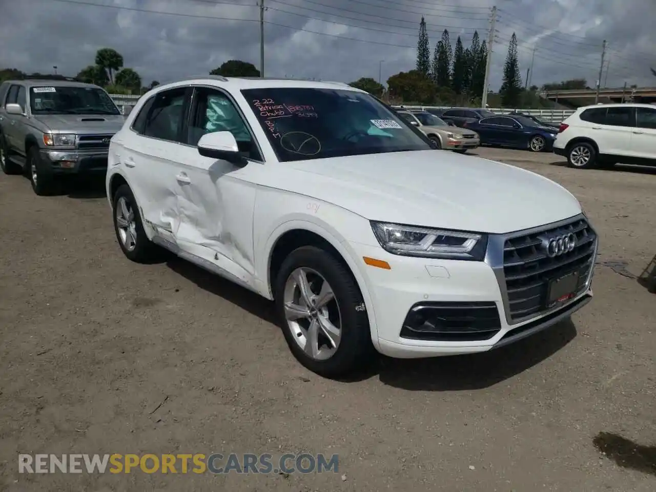 1 Photograph of a damaged car WA1BNAFY5L2053809 AUDI Q5 2020