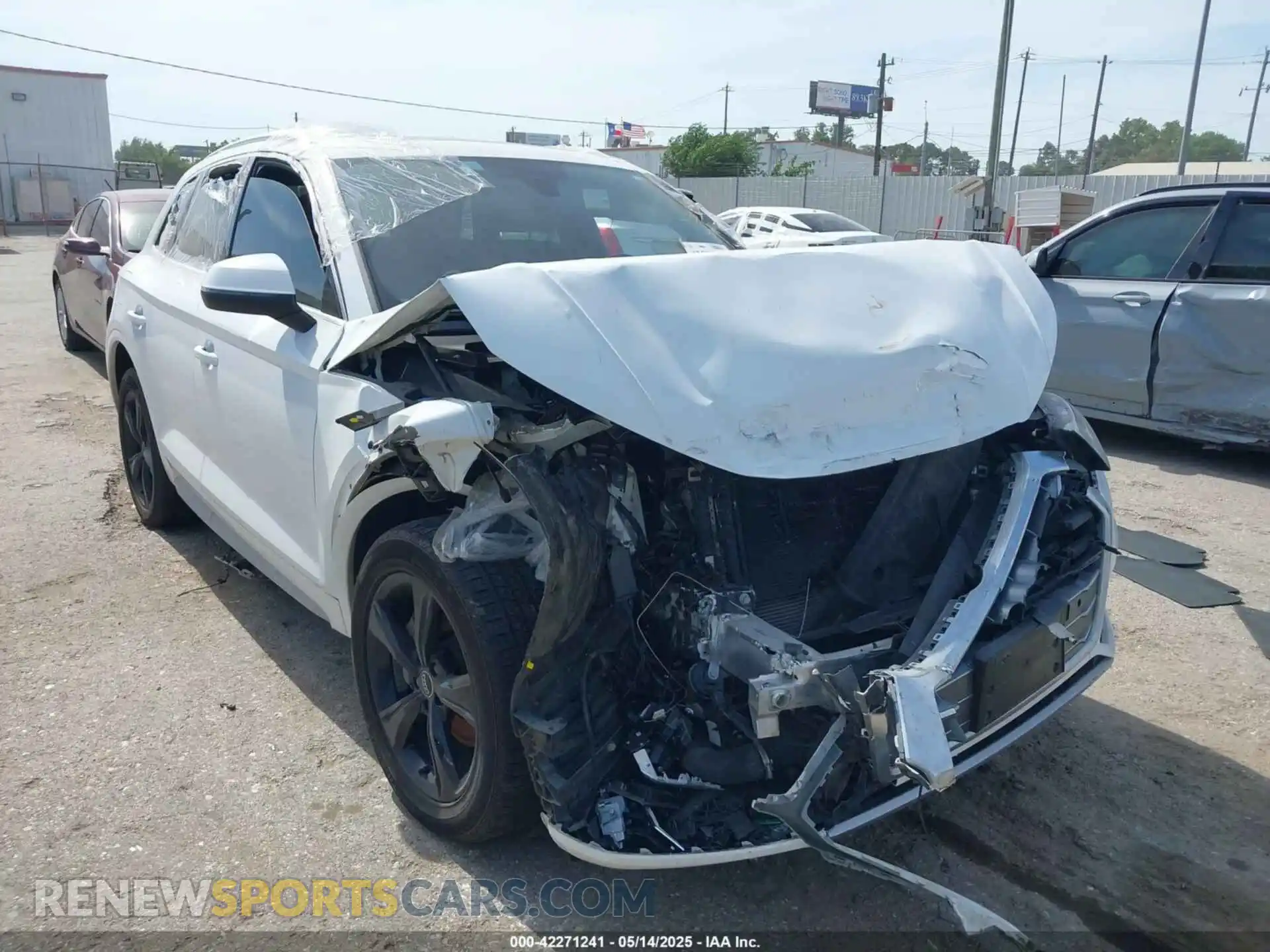 1 Photograph of a damaged car WA1CNAFY0L2092800 AUDI Q5 2020