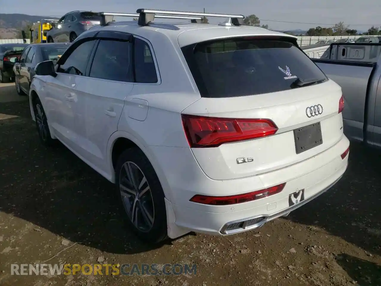3 Photograph of a damaged car WA1E2AFY0L2077151 AUDI Q5 2020