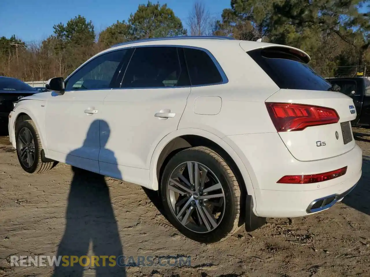 2 Photograph of a damaged car WA1E2AFY1L2043283 AUDI Q5 2020