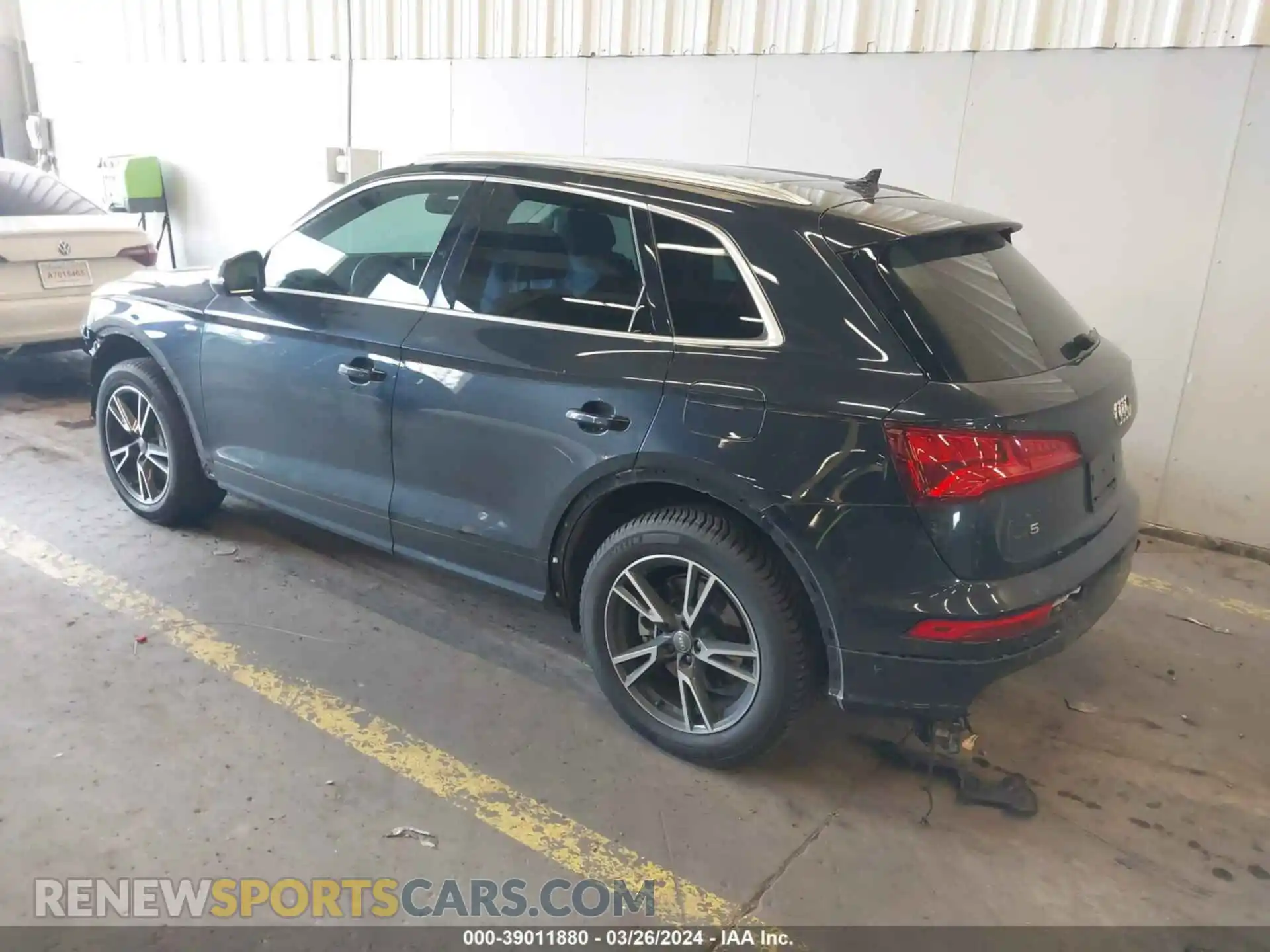 3 Photograph of a damaged car WA1E2AFY2L2046094 AUDI Q5 2020