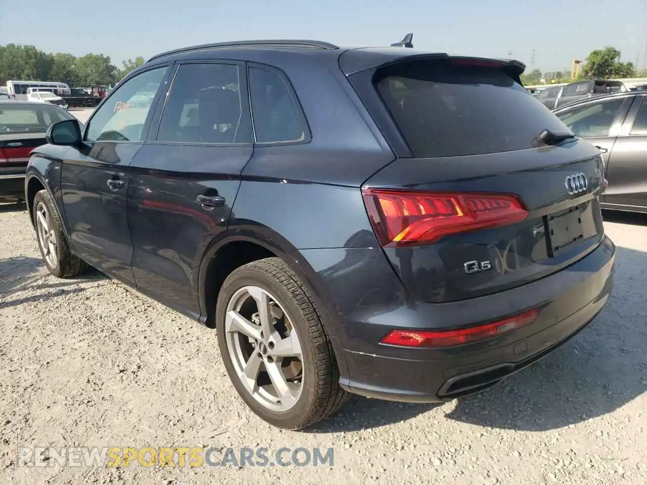 3 Photograph of a damaged car WA1ENAFY1L2103862 AUDI Q5 2020
