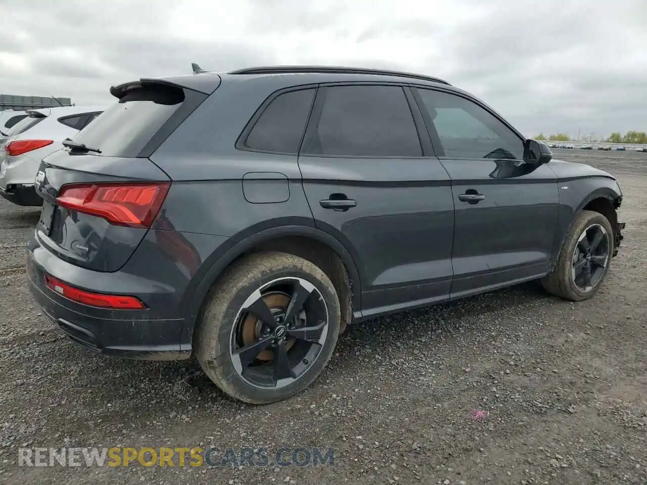 3 Photograph of a damaged car WA1ENAFY8L2005606 AUDI Q5 2020