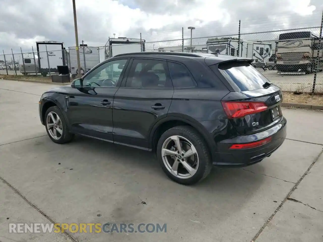 2 Photograph of a damaged car WA1ENAFY9L2075907 AUDI Q5 2020