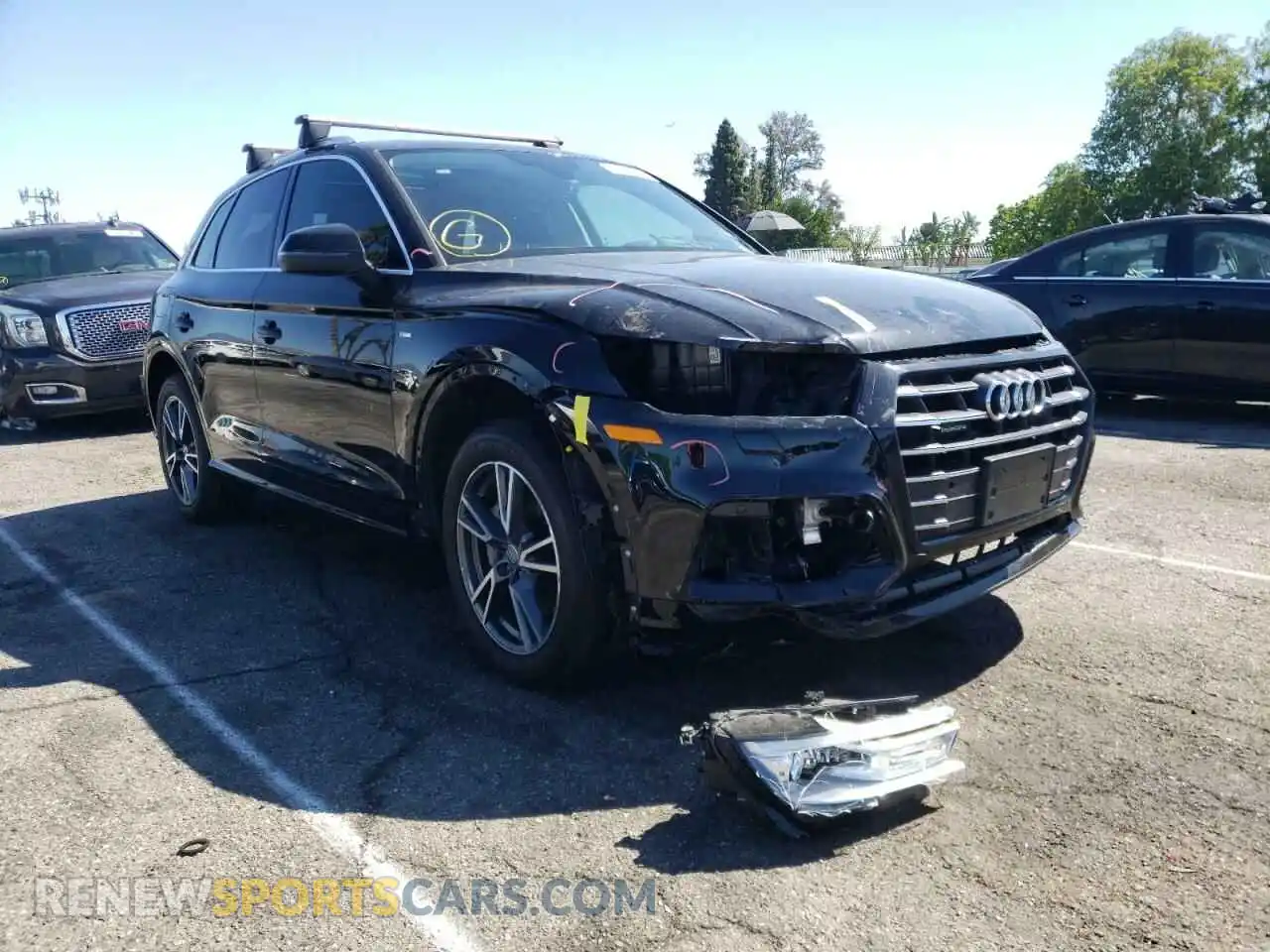 1 Photograph of a damaged car WA1G2AFYXL2077599 AUDI Q5 2020