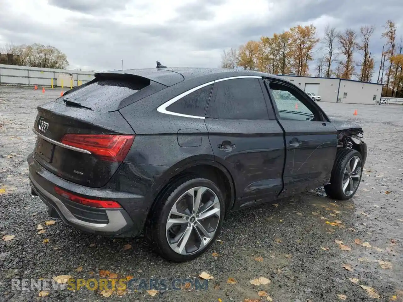 3 Photograph of a damaged car WA15AAFY2M2070738 AUDI Q5 2021