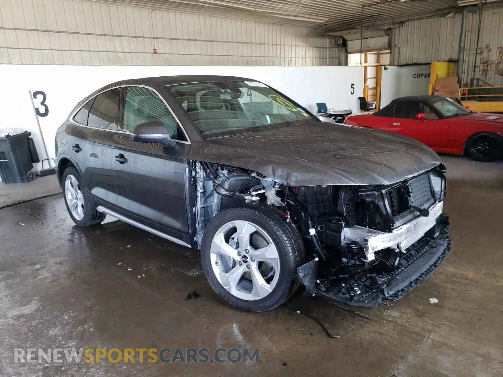 1 Photograph of a damaged car WA15AAFY2M2089807 AUDI Q5 2021