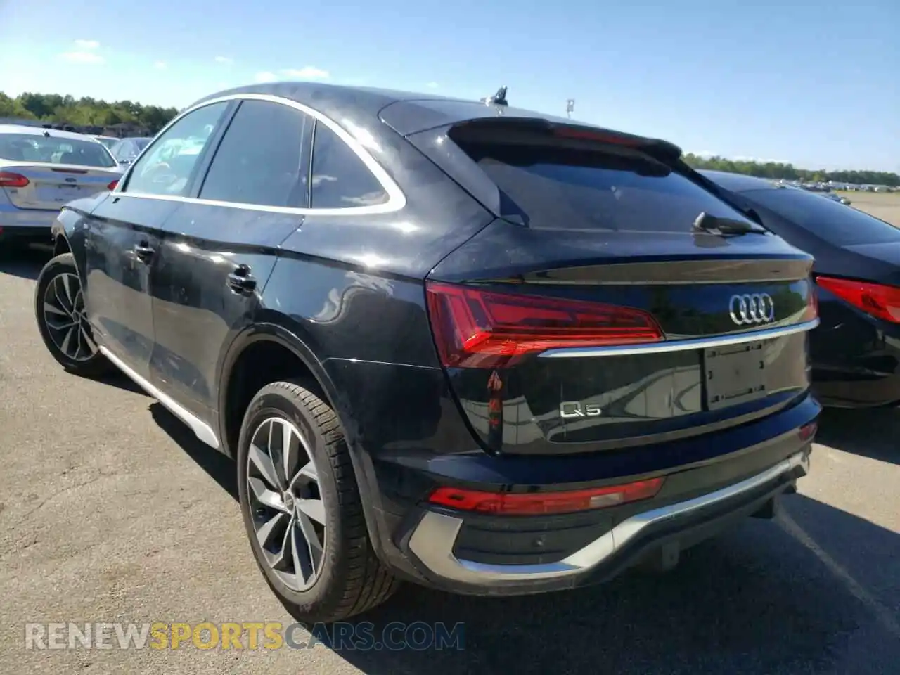 3 Photograph of a damaged car WA15AAFY2M2130078 AUDI Q5 2021