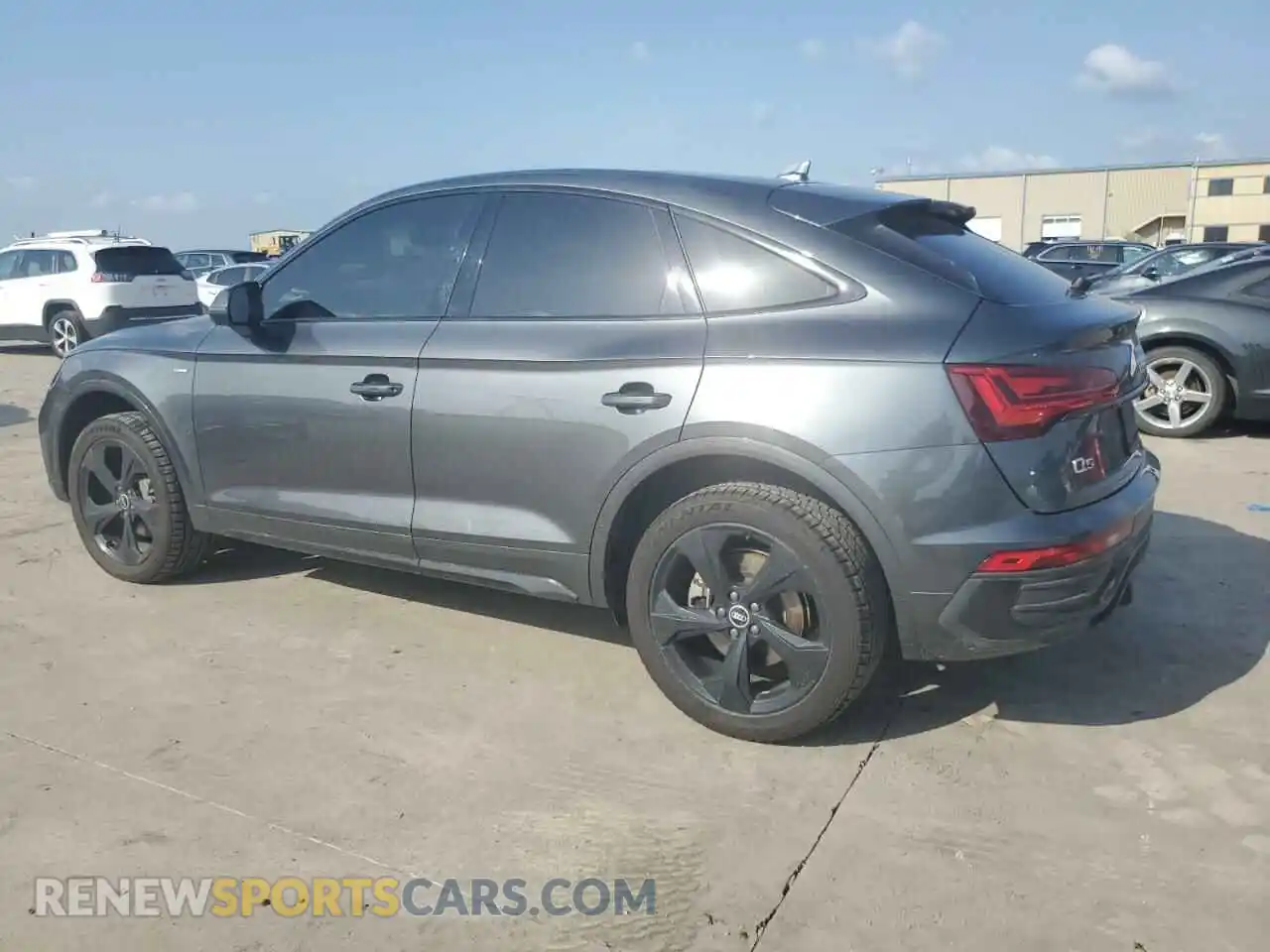 2 Photograph of a damaged car WA15AAFY7M2093321 AUDI Q5 2021