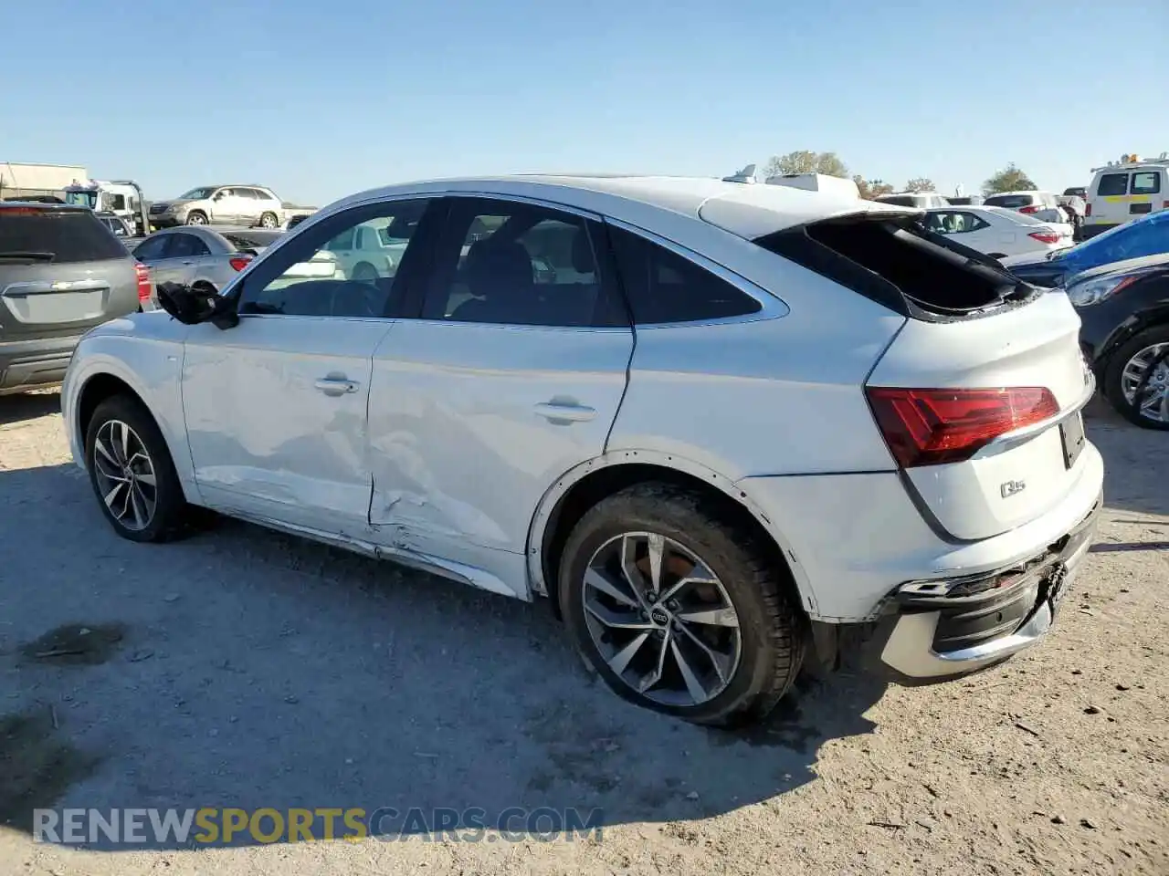 2 Photograph of a damaged car WA15AAFY8M2083428 AUDI Q5 2021