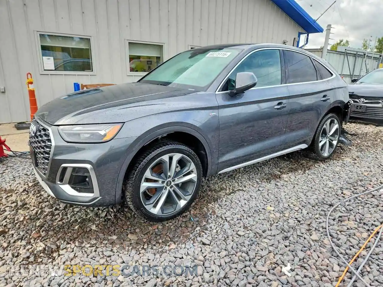 1 Photograph of a damaged car WA15AAFY8M2138637 AUDI Q5 2021