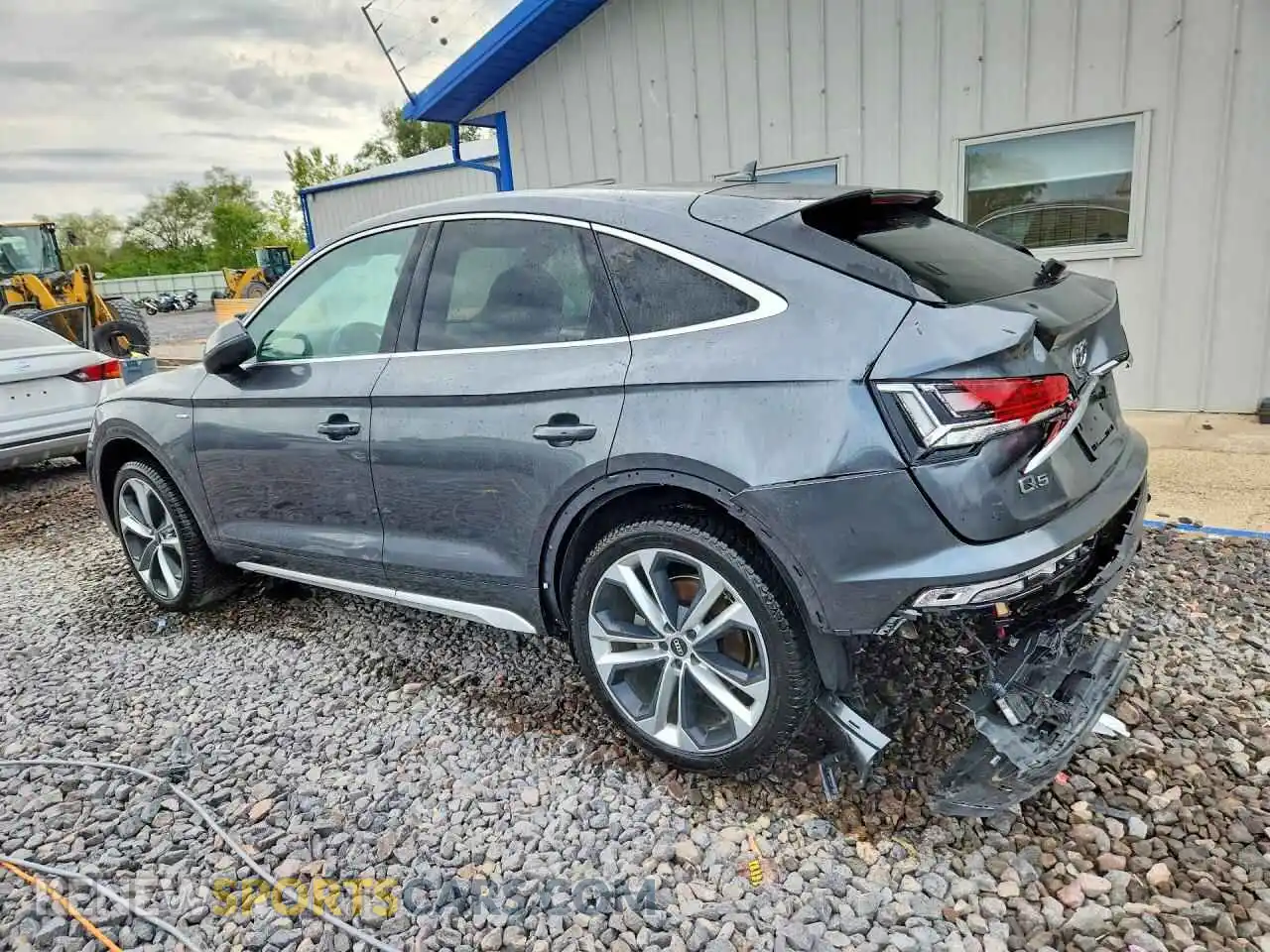 2 Photograph of a damaged car WA15AAFY8M2138637 AUDI Q5 2021