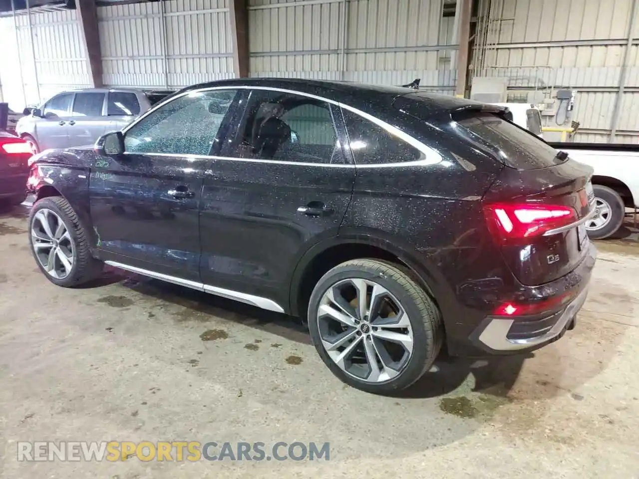 2 Photograph of a damaged car WA15AAFYXM2077145 AUDI Q5 2021