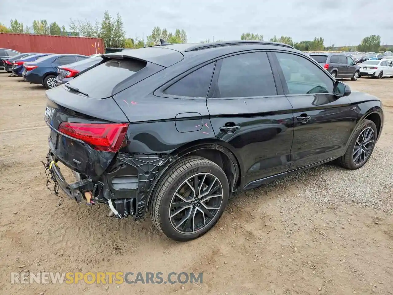 3 Photograph of a damaged car WA16AAFYXM2084147 AUDI Q5 2021