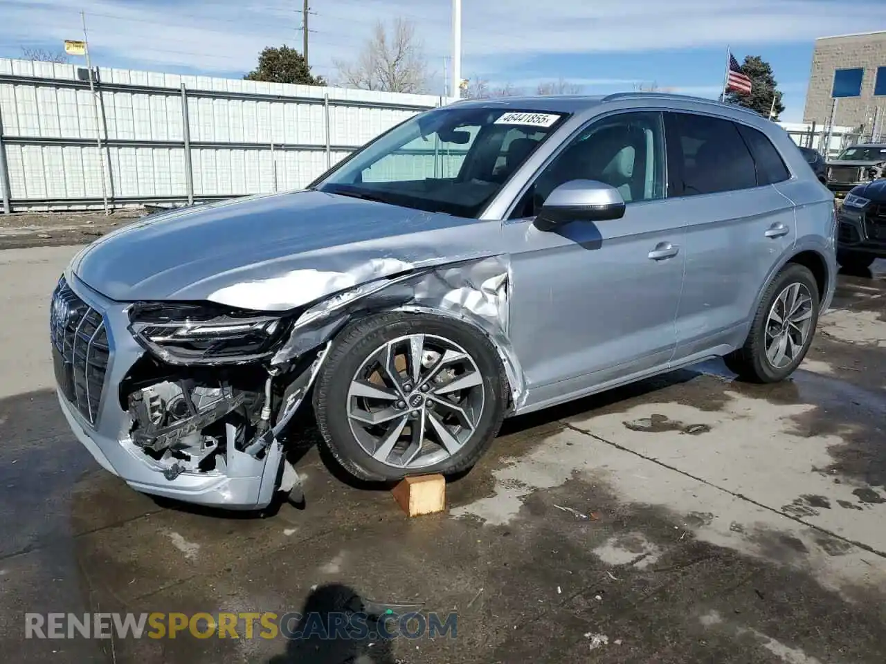 1 Photograph of a damaged car WA1AAAFY0M2043357 AUDI Q5 2021