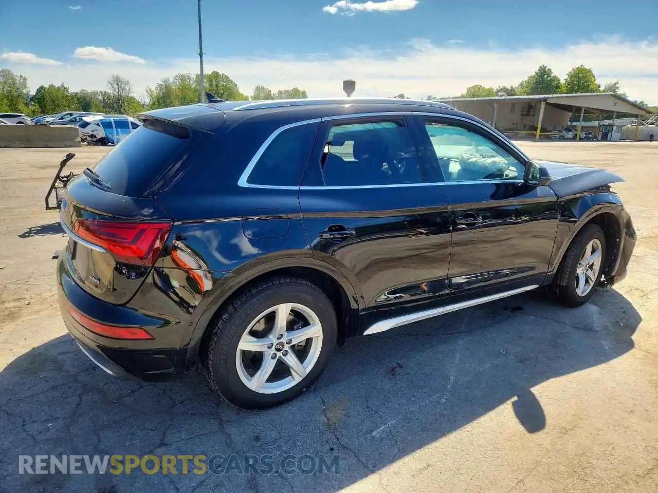 3 fotografías del automóvil dañado WA1AAAFY0M2054696 AUDI Q5 2021