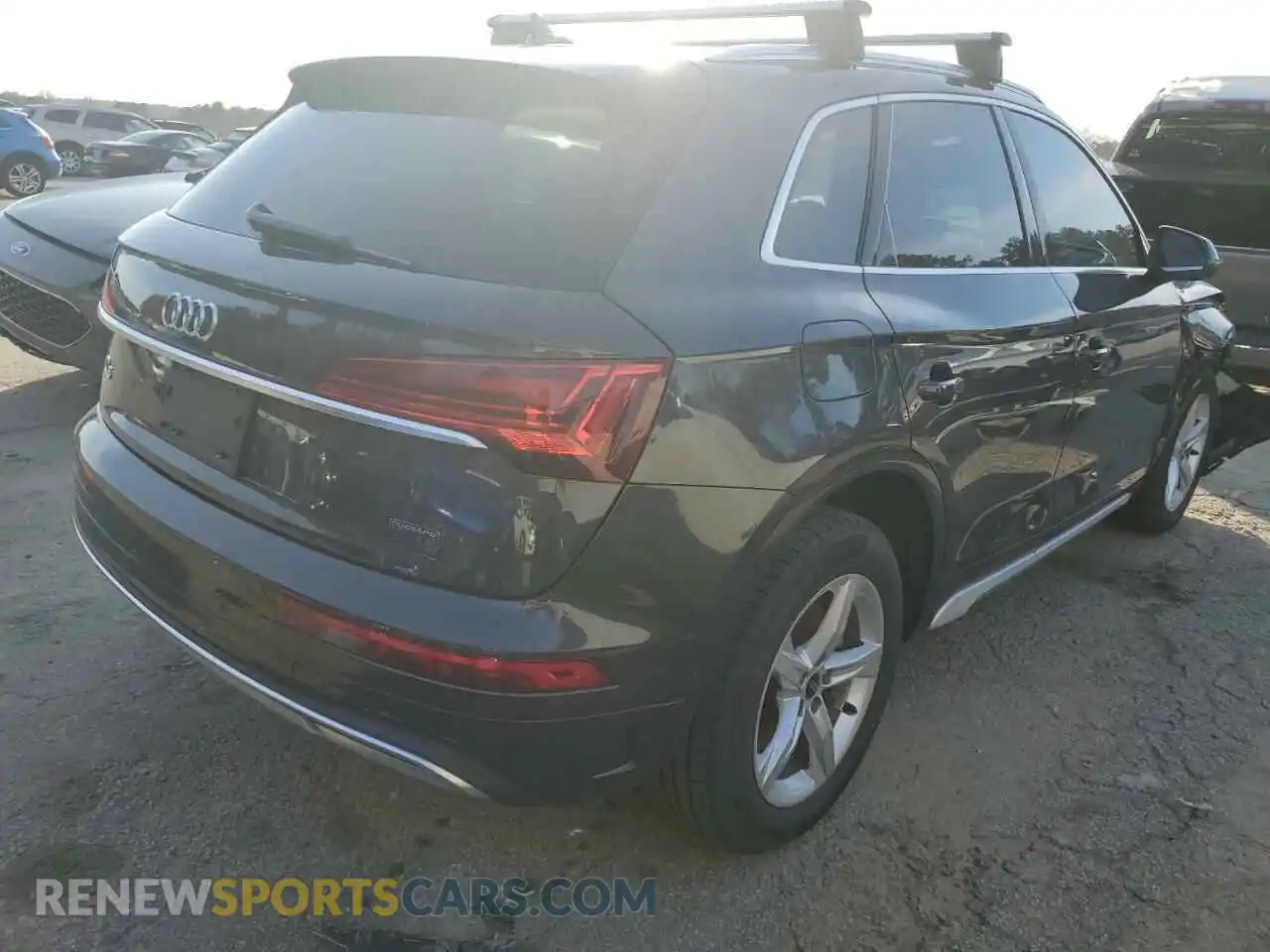 3 Photograph of a damaged car WA1AAAFY2M2003104 AUDI Q5 2021