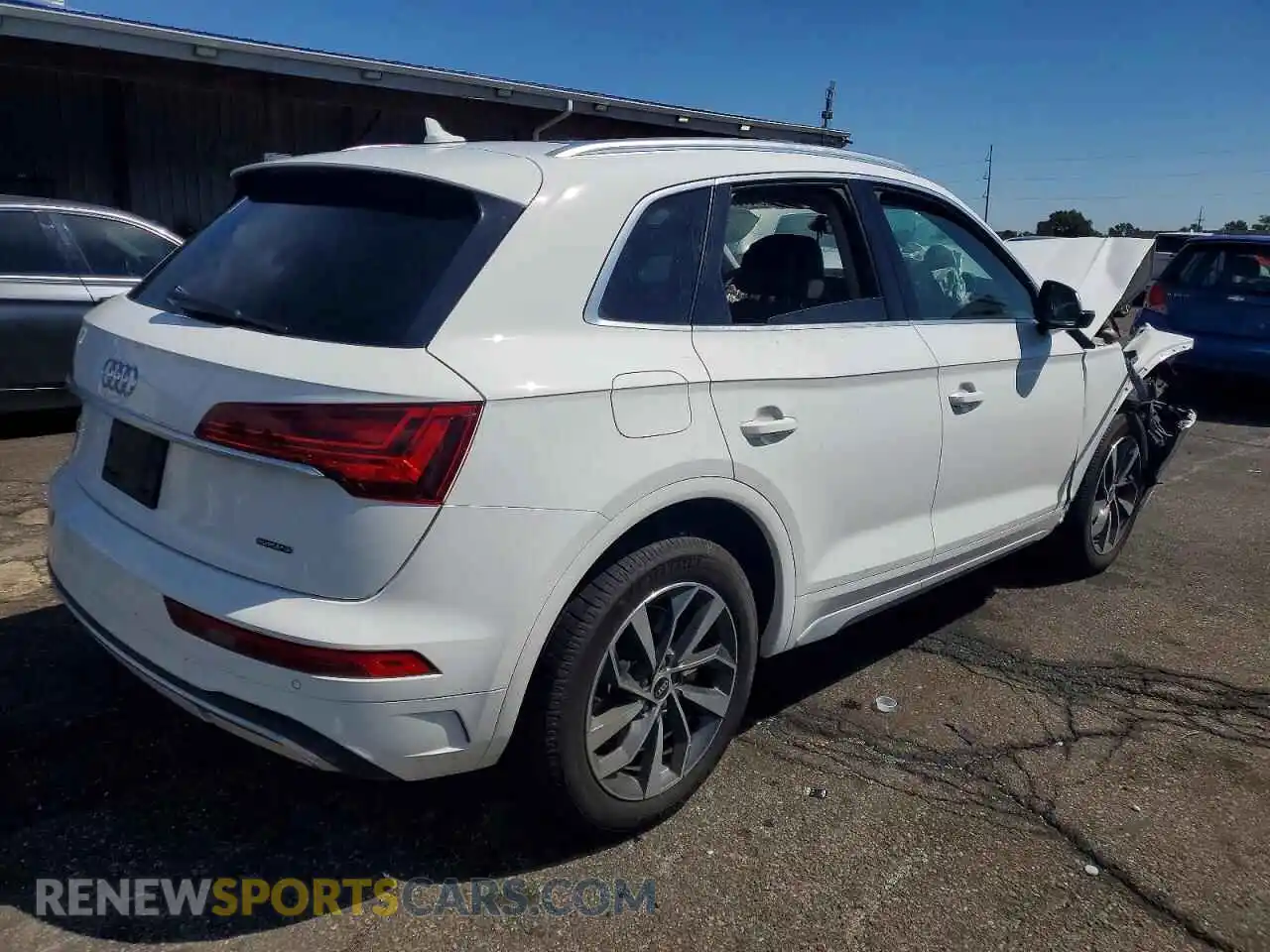 3 Photograph of a damaged car WA1AAAFY2M2003927 AUDI Q5 2021