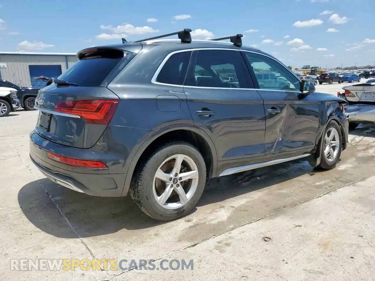 3 Photograph of a damaged car WA1AAAFY2M2004785 AUDI Q5 2021