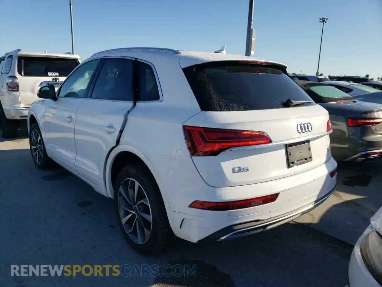 3 Photograph of a damaged car WA1AAAFY2M2078269 AUDI Q5 2021