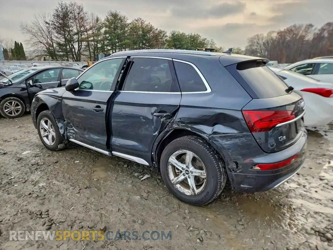 2 Photograph of a damaged car WA1AAAFY2M2114008 AUDI Q5 2021