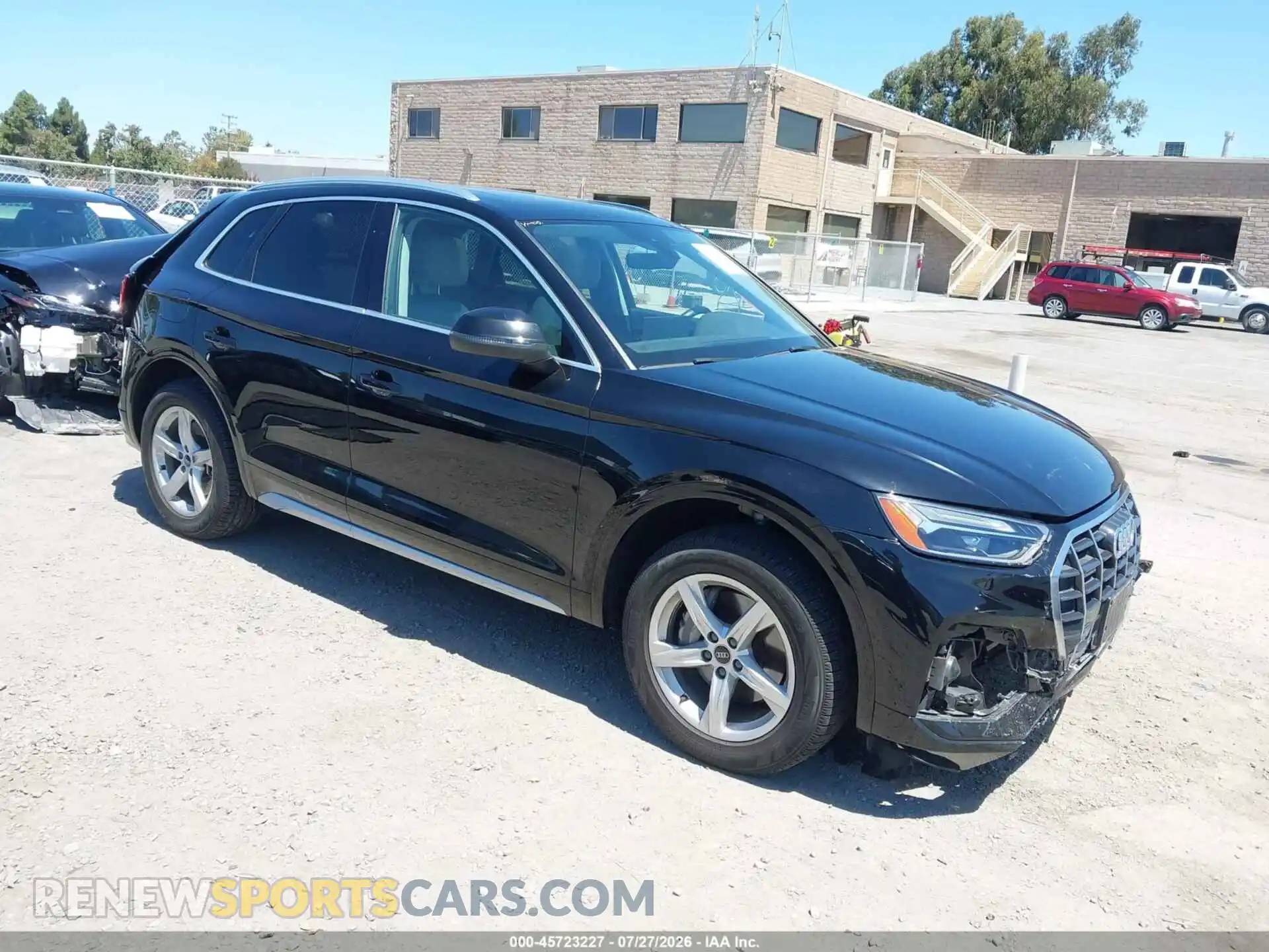 1 Photograph of a damaged car WA1AAAFY3M2093251 AUDI Q5 2021