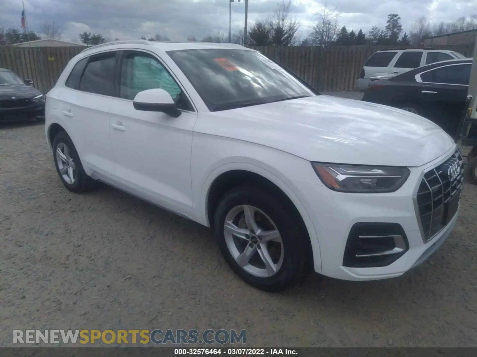 1 Photograph of a damaged car WA1AAAFY3M2126068 AUDI Q5 2021