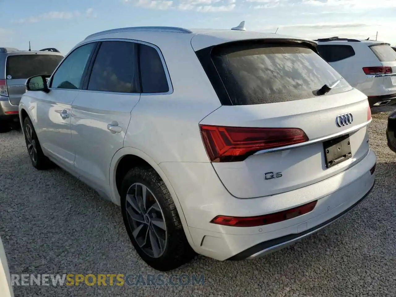 3 Photograph of a damaged car WA1AAAFY3M2126412 AUDI Q5 2021