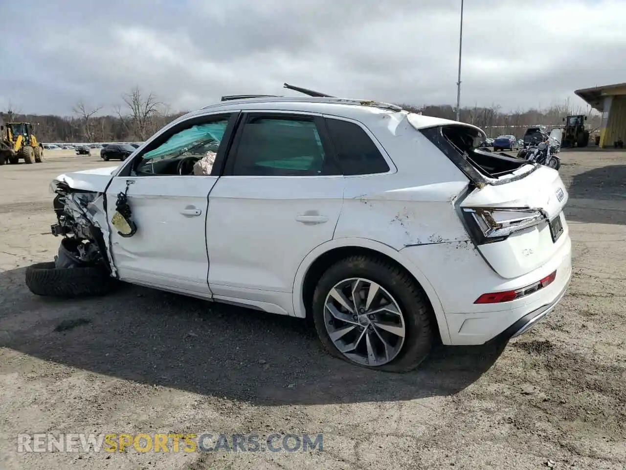 2 Photograph of a damaged car WA1AAAFY4M2001967 AUDI Q5 2021