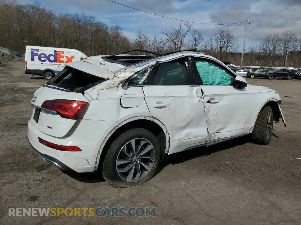 3 Photograph of a damaged car WA1AAAFY4M2001967 AUDI Q5 2021