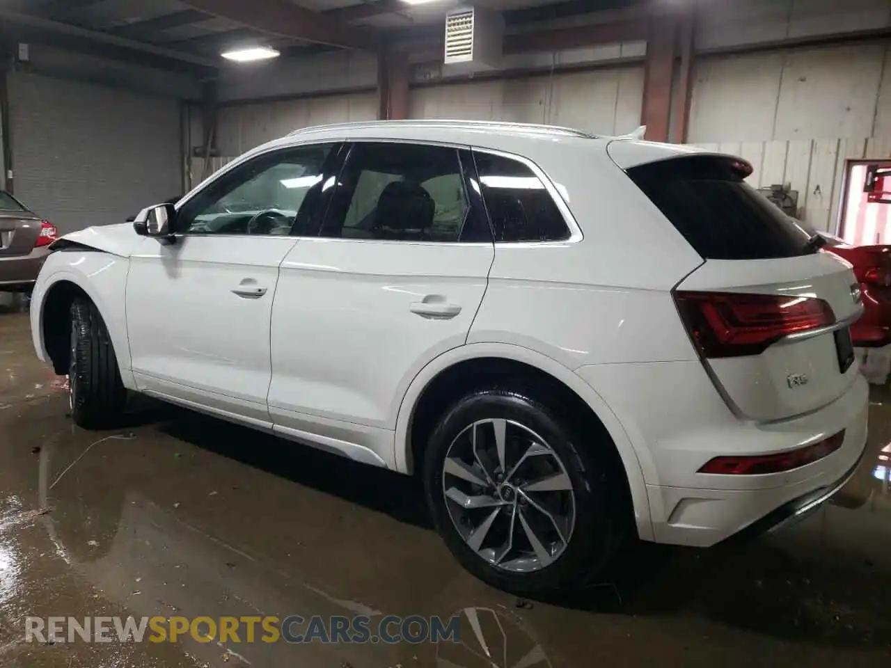 2 Photograph of a damaged car WA1AAAFY4M2002472 AUDI Q5 2021