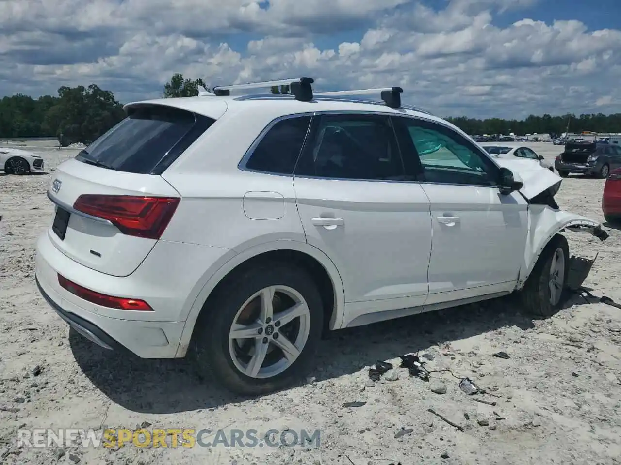 3 Photograph of a damaged car WA1AAAFY4M2003847 AUDI Q5 2021