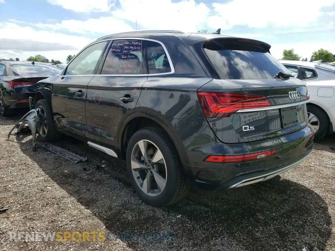 3 Photograph of a damaged car WA1AAAFY4M2004562 AUDI Q5 2021