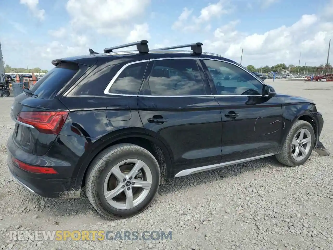 3 Photograph of a damaged car WA1AAAFY4M2010832 AUDI Q5 2021
