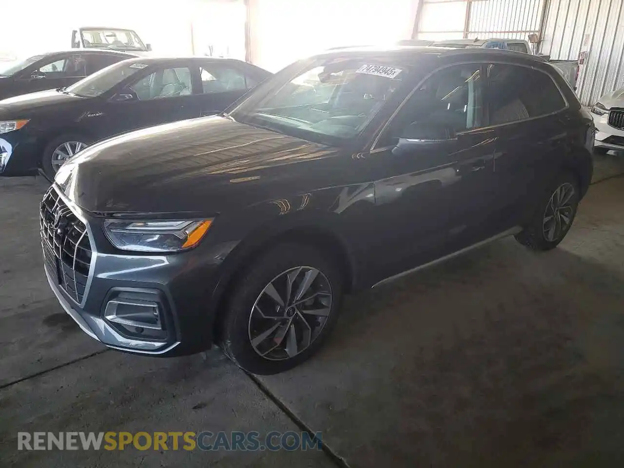 1 Photograph of a damaged car WA1AAAFY4M2074949 AUDI Q5 2021