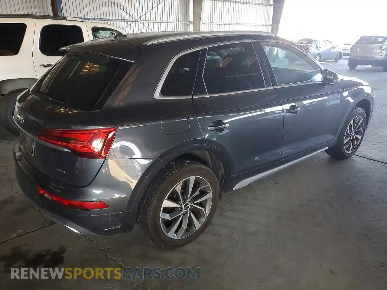 3 Photograph of a damaged car WA1AAAFY4M2074949 AUDI Q5 2021