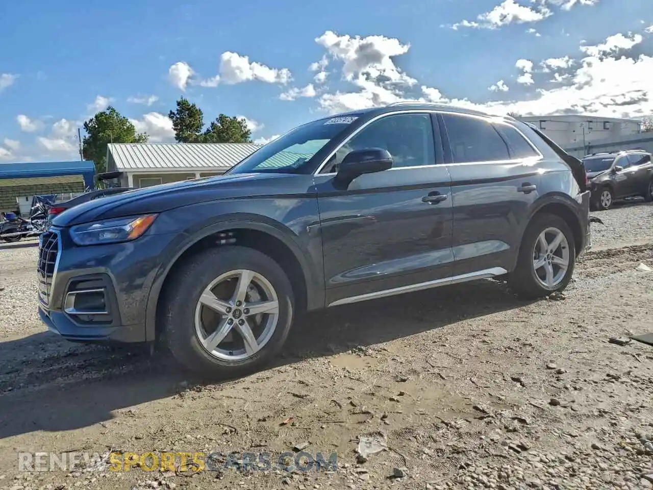 1 Photograph of a damaged car WA1AAAFY4M2076166 AUDI Q5 2021
